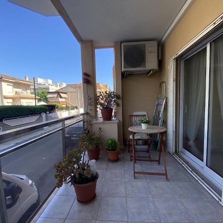 R123 Apartamento en la planta baja con piscina cerca de la playa Calafell Exterior foto