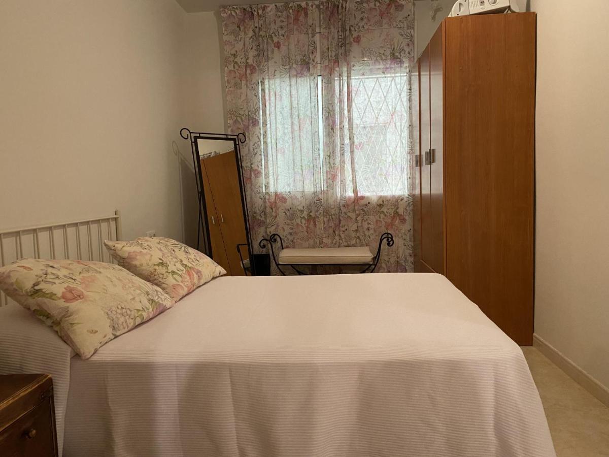 R123 Apartamento en la planta baja con piscina cerca de la playa Calafell Exterior foto