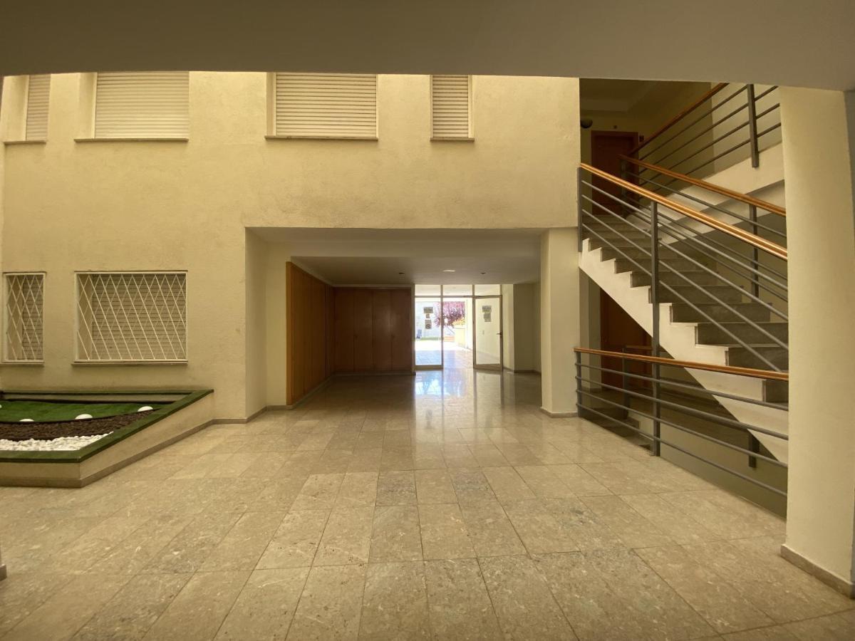 R123 Apartamento en la planta baja con piscina cerca de la playa Calafell Exterior foto